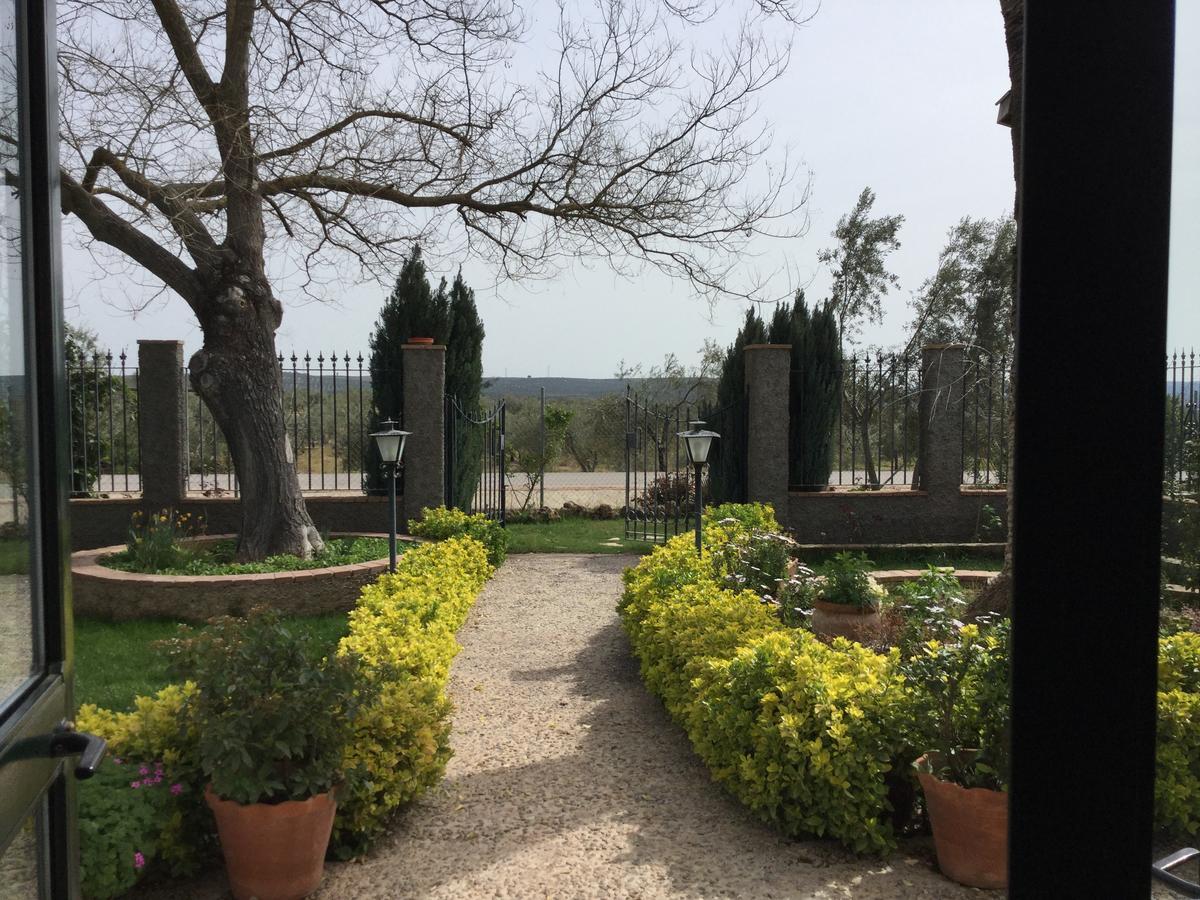 La Aragonesa Country house *